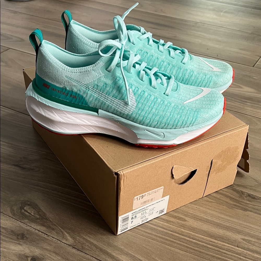 New Nike Women's Zoomx Invincible Run FK 3 size 8.5
